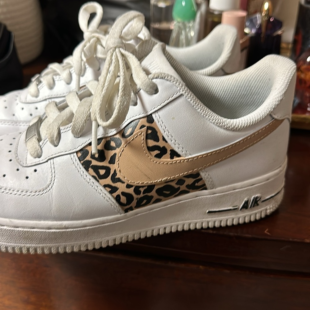 Air Force ones - Picture 2 of 4